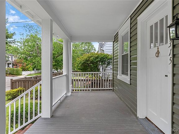 3rd image of 315 W 30th St