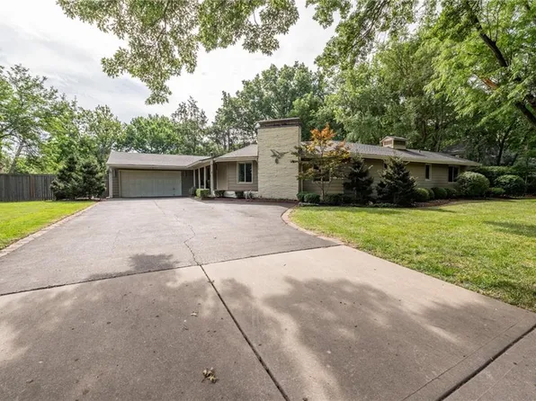 7401 Hadley St, Overland Park, KS 66204