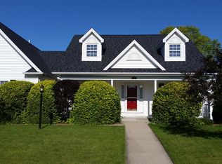 501 Winston Dr, Saint Joseph, IL