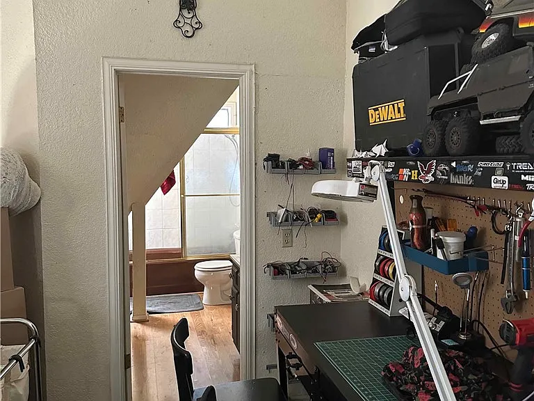 600 Summit Blvd #A — Photo 18