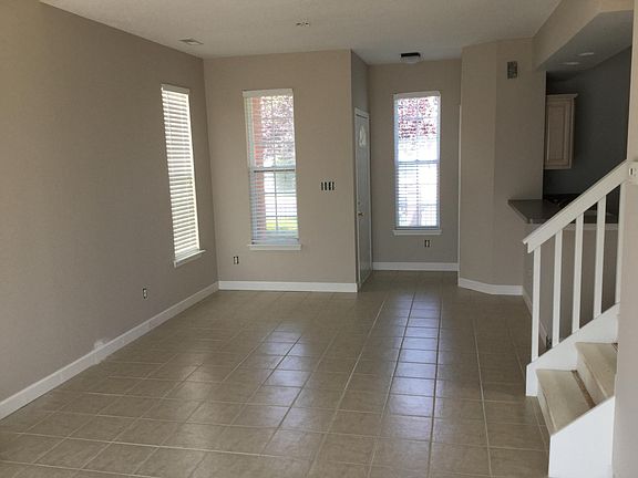 4th image of 2205 Creeks Edge Dr
