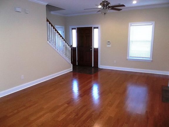 4th image of 401 Bickerstaff Ln Unit 3