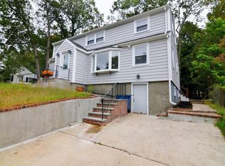 12 Mitchell St, Randolph, MA 02368