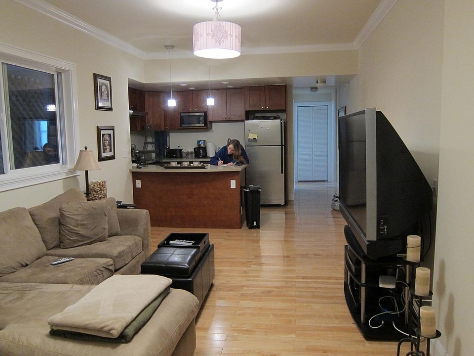 1st image of 1589 Sacramento St APT 1