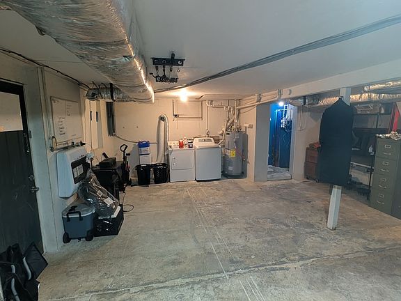 4th image of 2032 Donahue Creek Rd