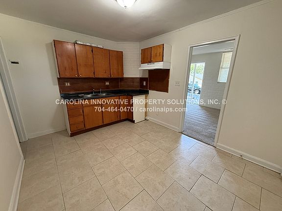4th image of 2122 Rush Wind Dr