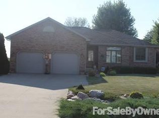 7 Willow Ct, Spring Valley, IL 61362