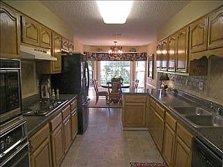 3rd image of 336 E Valleywood Dr