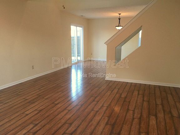 5th image of 736 Pine Lake Dr