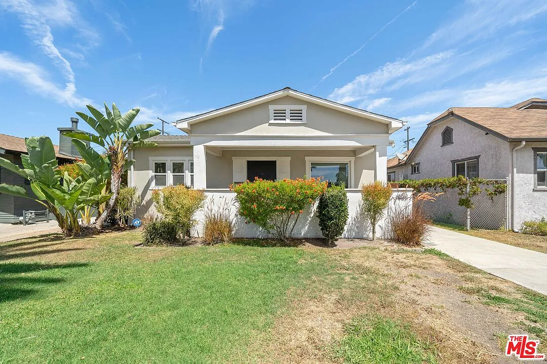3 bed, 2.0 bath, 1502 sqft, $4,500 — Photo 1