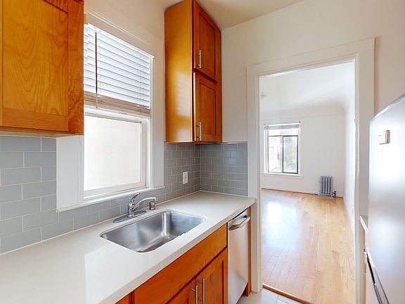 3rd image of 2242 Polk St #514
