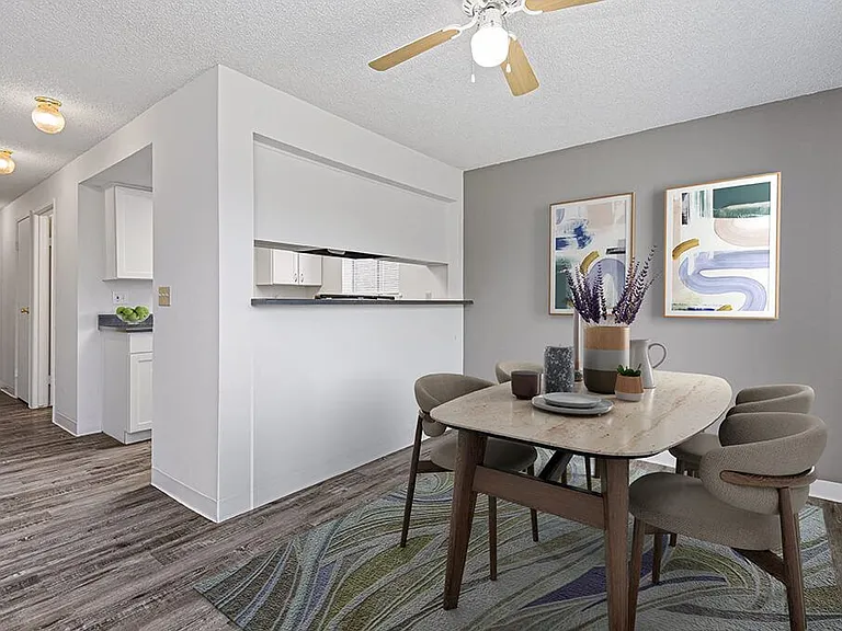 The Verandas Apartment Homes — Photo 2