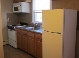 23 Highland Ter APT 2A, Needham Heights, MA 02494