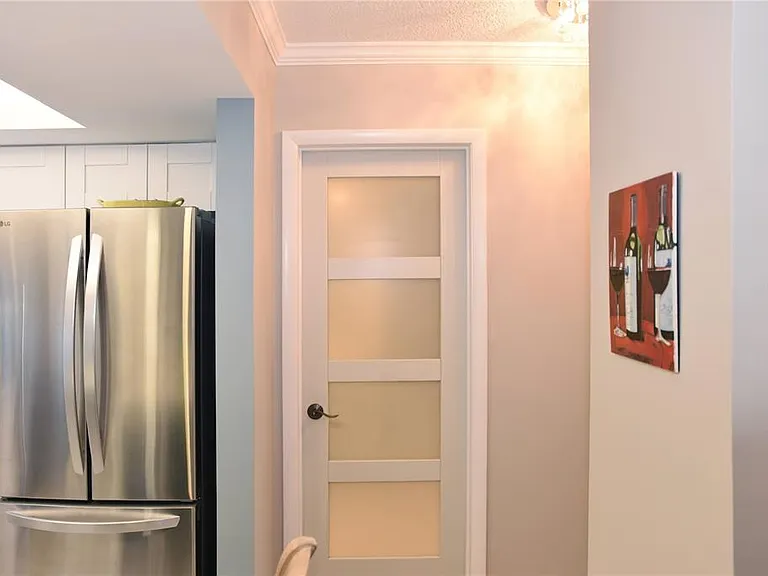 4900 Brittany Dr S #811 — Photo 22