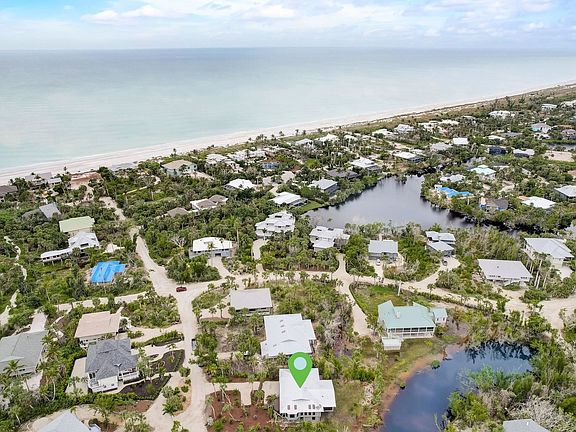 3rd image of 957 Cabbage Palm Ct
