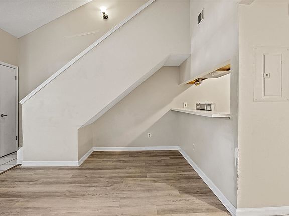 5th image of 2468 Talco Hills Dr #D