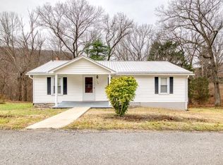 128 River Bend Rd, Narrows, VA 24124