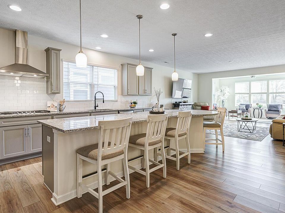 1st image of 6373 Davis Cir