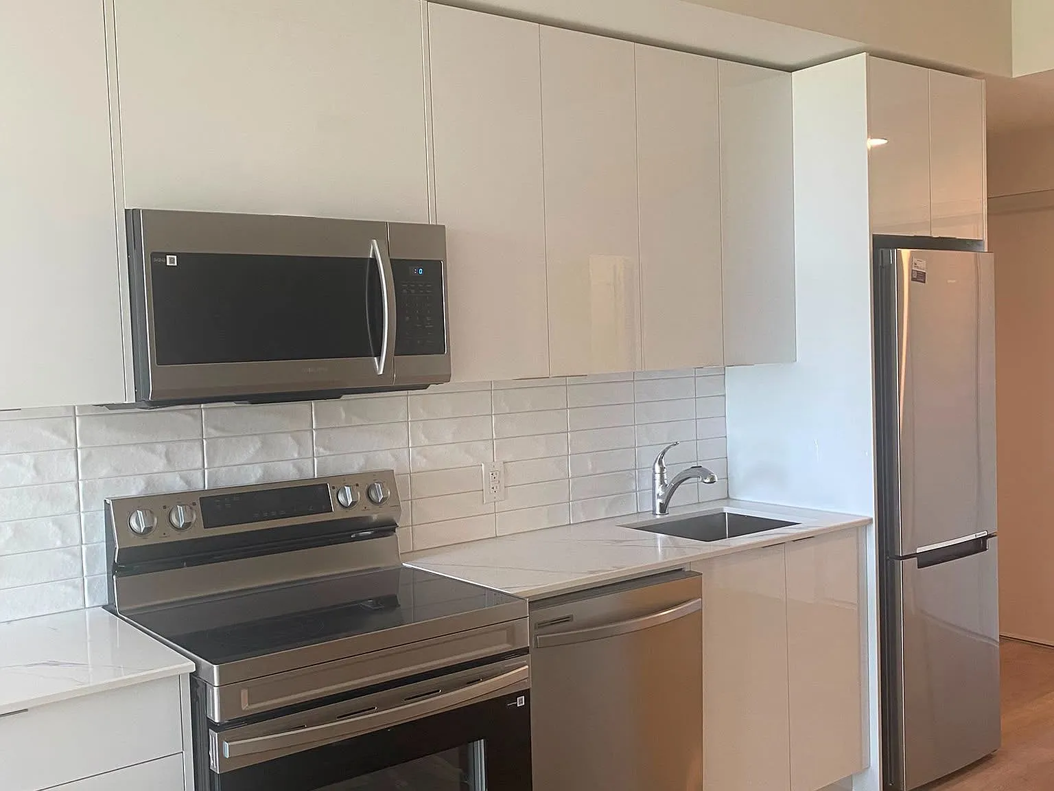 2 bed, $1,650 — Photo 2