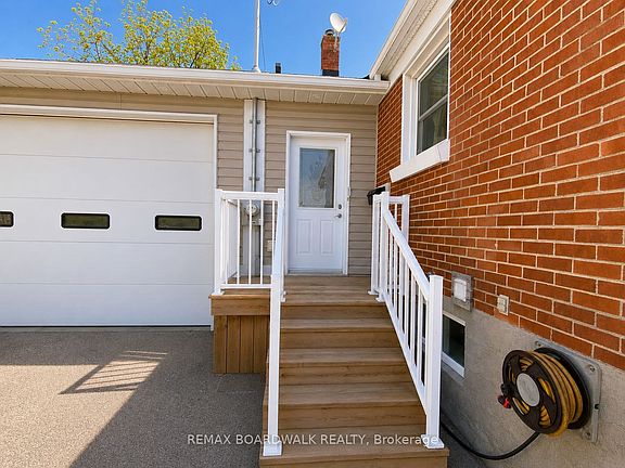 3rd image of 39 Condie St