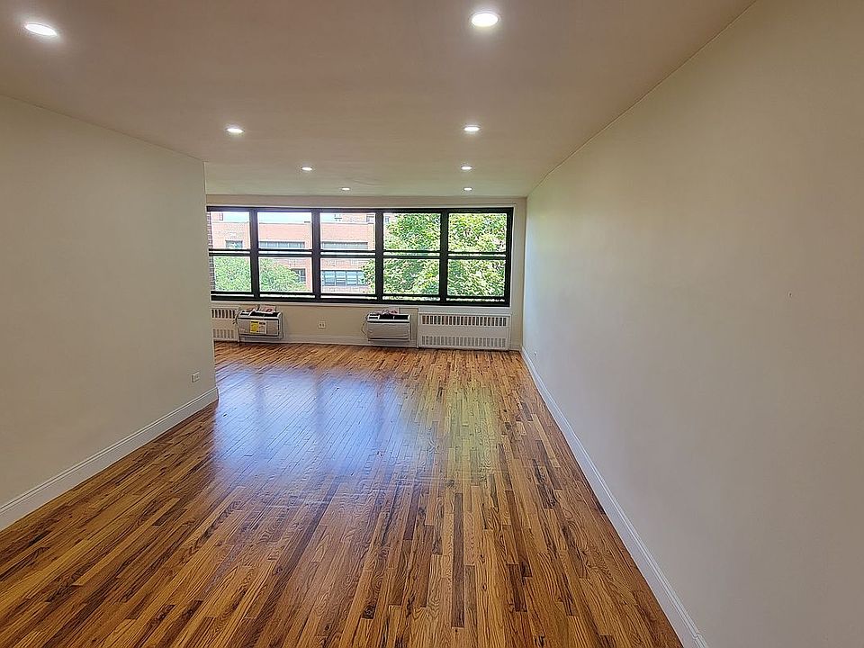 1st image of 7534 Bell Blvd APT 6C