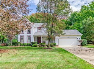 172 River Park Blvd, Munroe Falls, OH 44262