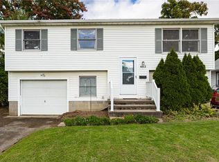 402 Stonewood Ave, Rochester, NY 14616