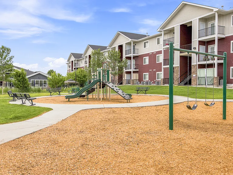 Remington Apartments — Photo 26