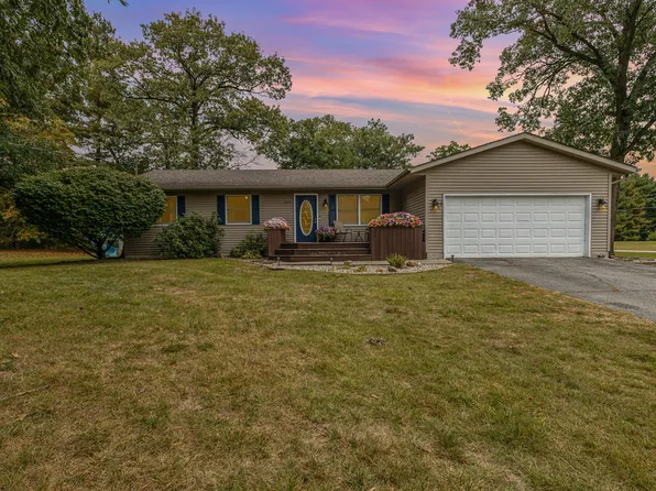 3522 Grube Dr, Wheatfield, IN 46392