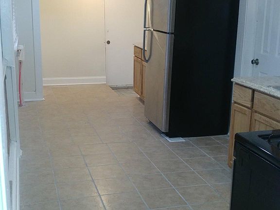 4th image of 3537 Askew Ave
