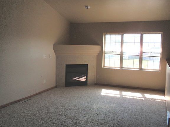 2nd image of 3994 N Parker Way