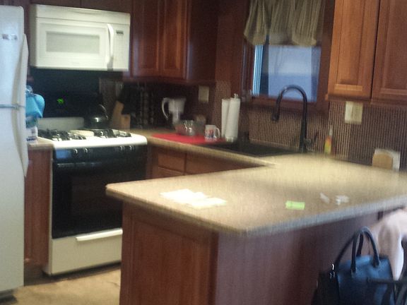 3rd image of 533 Lisk Ave