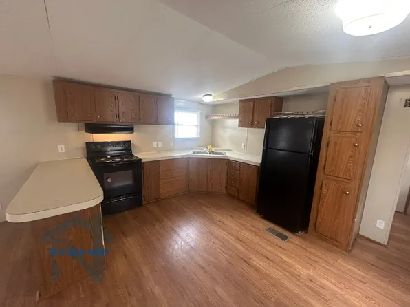 507 Hickory St, Queen City, TX 75572