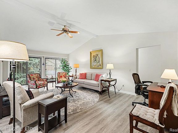 5th image of 2193 London Bridge Dr
