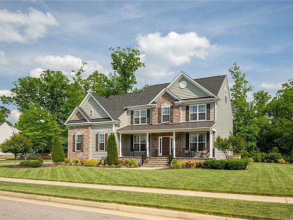 2nd image of 3619 Stone Harbor Dr