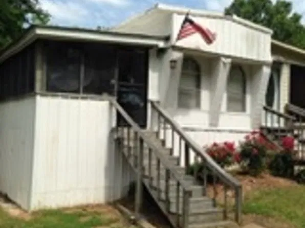 1115 Dorothy Ann Ln, Saltillo, TN 38370