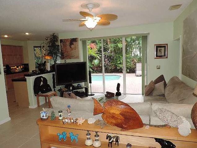 2nd image of 5329 SW 33rd Ter