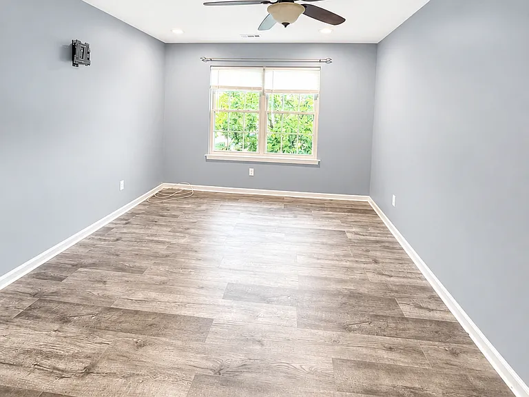440 Atlanta Ct — Photo 20