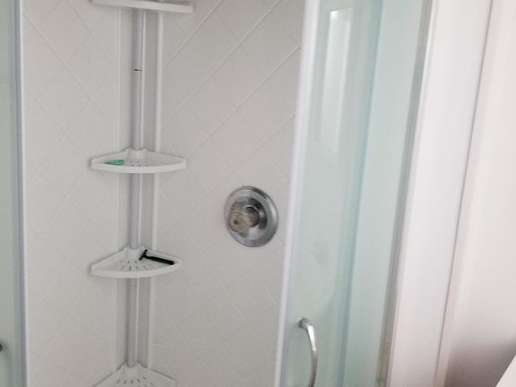 3rd image of 202 Belvidere Ave #1