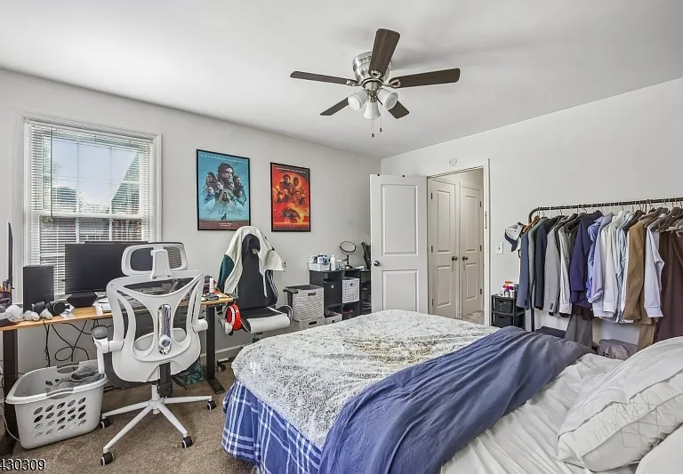 390 Morris Ave #8 — Photo 12