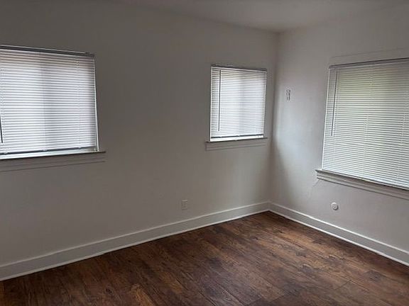 5th image of 384 N Perry St APT 1