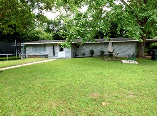 1217 Walnut Street, Columbus, TX 78934