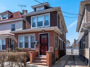 934 E 40th St, Brooklyn, NY 11210
