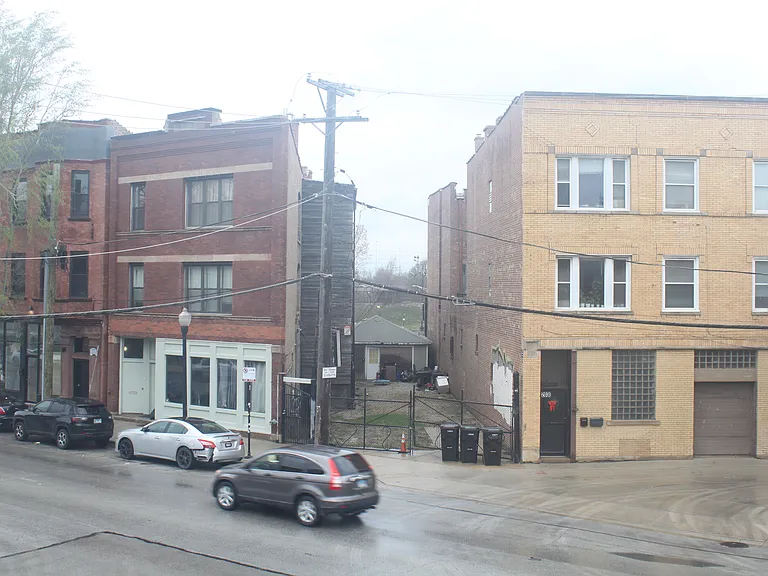 2025 W 35th St #2F — Photo 23