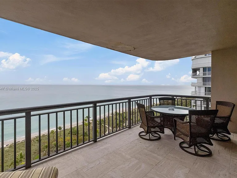 10175 Collins Ave #1202 — Photo 3
