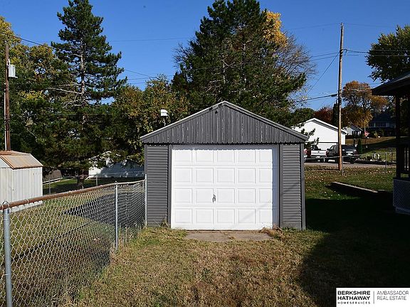 5th image of 1408 2nd Ave