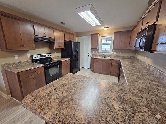 2nd image of 6102 Village West Ln