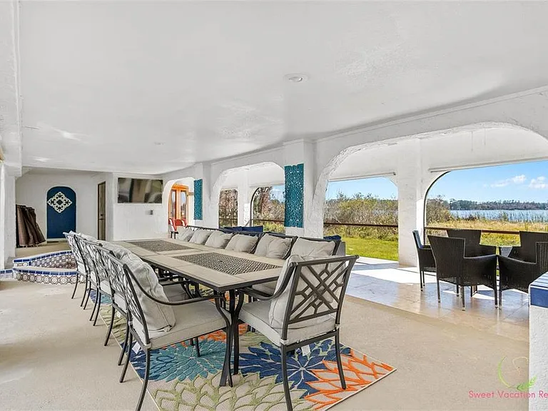 14182 Lake Mary Jane Rd — Photo 3
