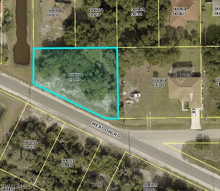 2nd image of 1925 Meadow Rd