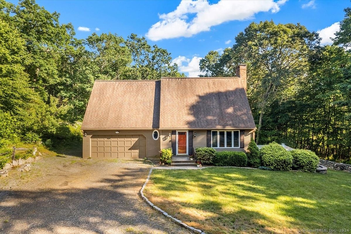 153 Hemlock Dr, Deep River, CT 06417 Zillow